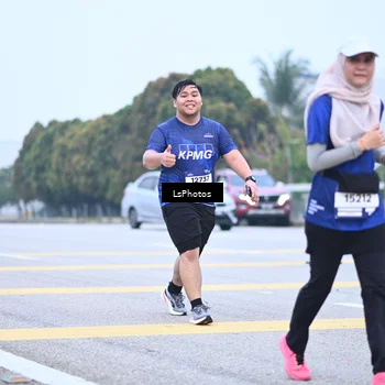 Runner Photo 7558818
