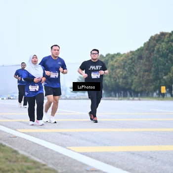 Runner Photo 7558823
