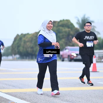 Runner Photo 7558833