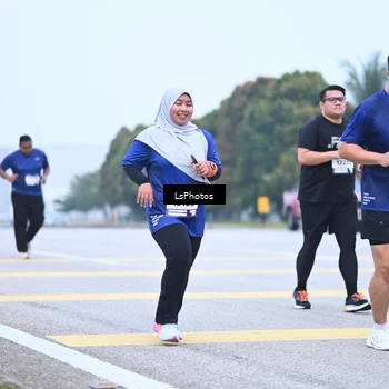 Runner Photo 7558838