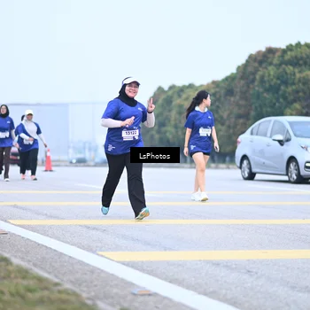 Runner Photo 7558846