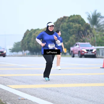 Runner Photo 7558849