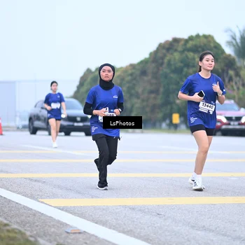 Runner Photo 7558851