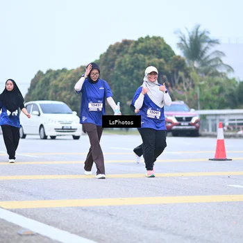 Runner Photo 7558856
