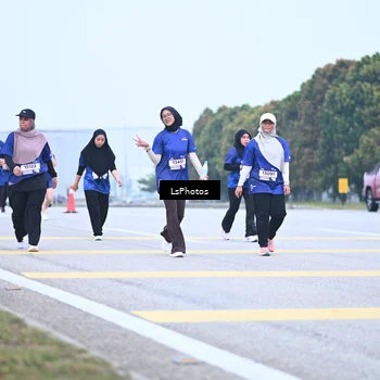 Runner Photo 7558858