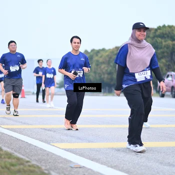 Runner Photo 7558870