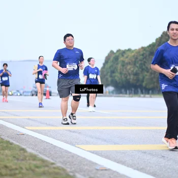 Runner Photo 7558871
