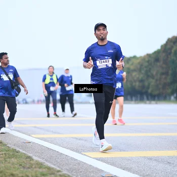 Runner Photo 7558874