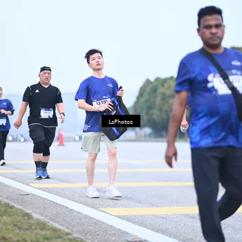 Runner Photo 7558881