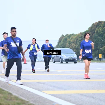 Runner Photo 7558890
