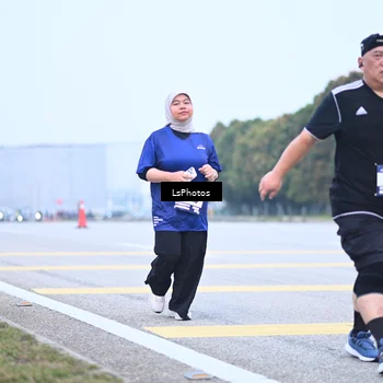 Runner Photo 7558893