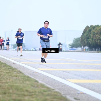 Runner Photo 7558896