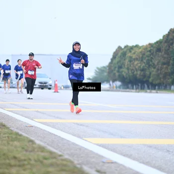 Runner Photo 7558903
