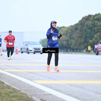 Runner Photo 7558911