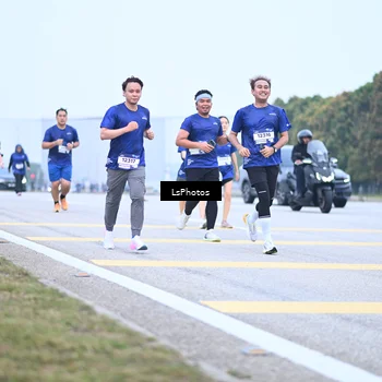 Runner Photo 7558918