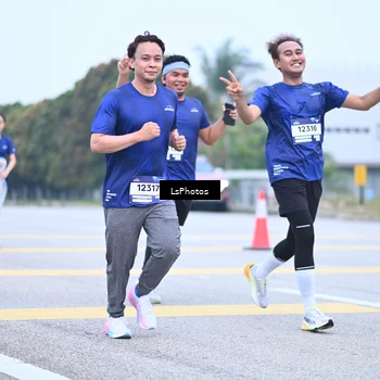 Runner Photo 7558921
