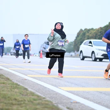 Runner Photo 7558940