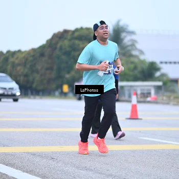 Runner Photo 7558943
