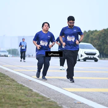 Runner Photo 7558960