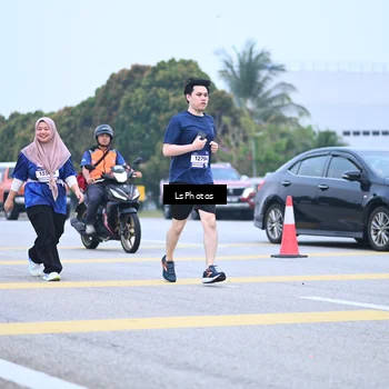 Runner Photo 7558995