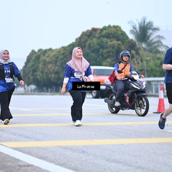 Runner Photo 7558999