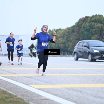 Runner Photo 7559003