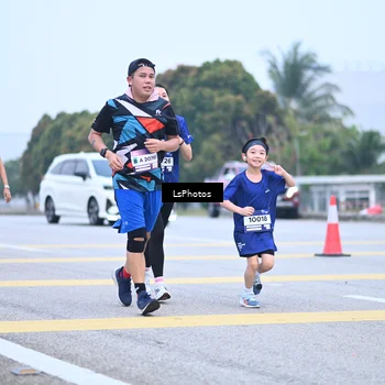 Runner Photo 7559011