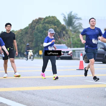 Runner Photo 7559071