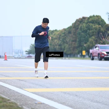Runner Photo 7559100