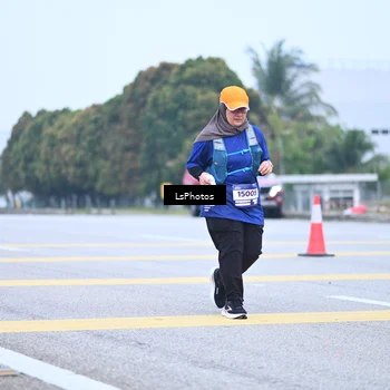 Runner Photo 7559101