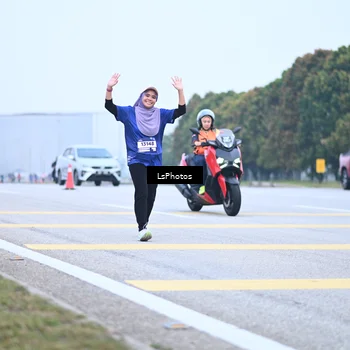 Runner Photo 7559117