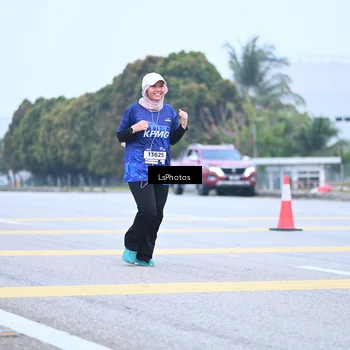 Runner Photo 7559165