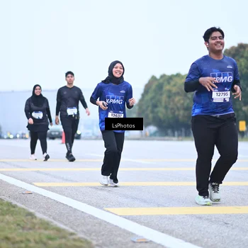 Runner Photo 7559193