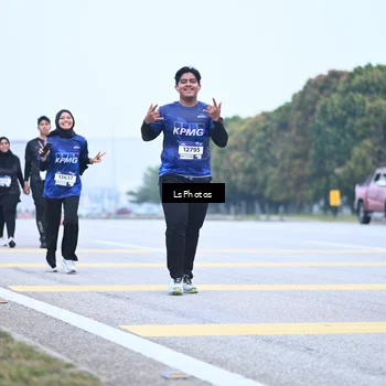 Runner Photo 7559198