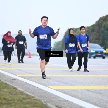 Runner Photo 7559300