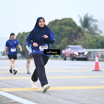 Runner Photo 7559346