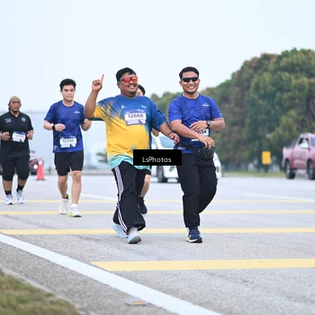 Runner Photo 7559366