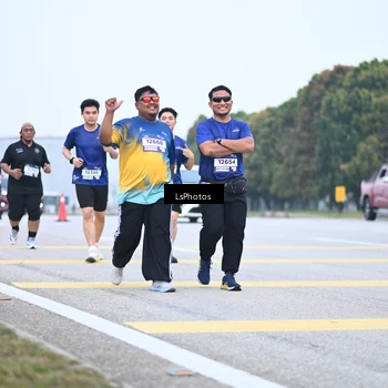 Runner Photo 7559367