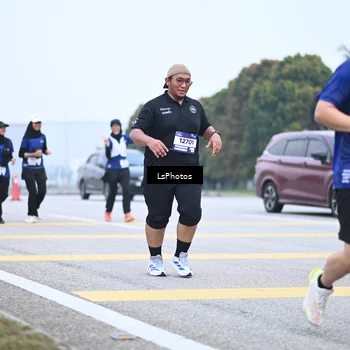 Runner Photo 7559374
