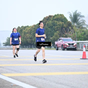 Runner Photo 7559396