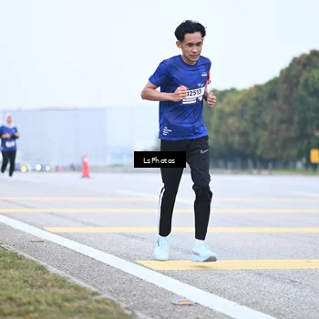 Runner Photo 7559427