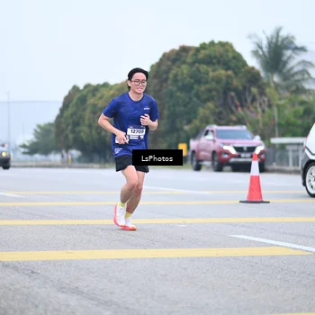 Runner Photo 7559457