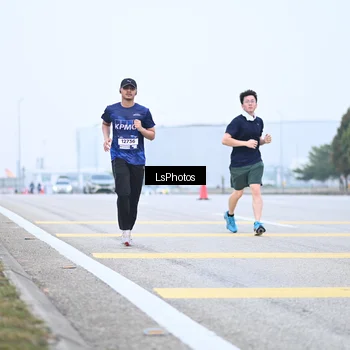 Runner Photo 7559516