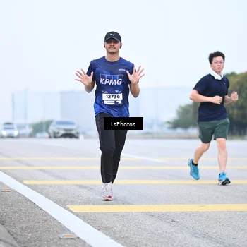 Runner Photo 7559521