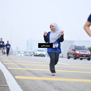 Runner Photo 7559575