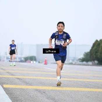 Runner Photo 7559598