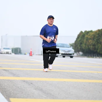 Runner Photo 7559678