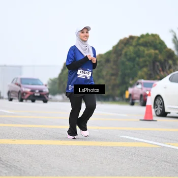 Runner Photo 7559698