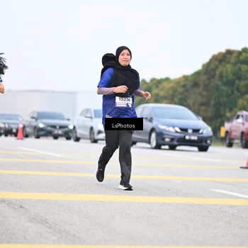Runner Photo 7559750