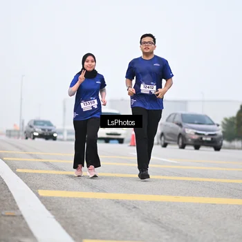 Runner Photo 7559801
